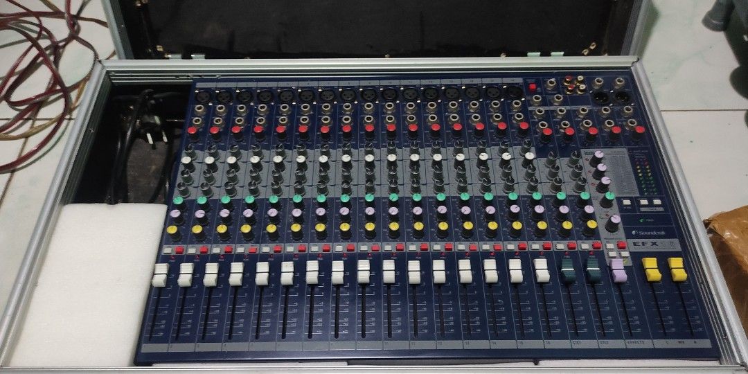 Mixer Soundcraft Efx 16, Elektronik, Audio di Carousell
