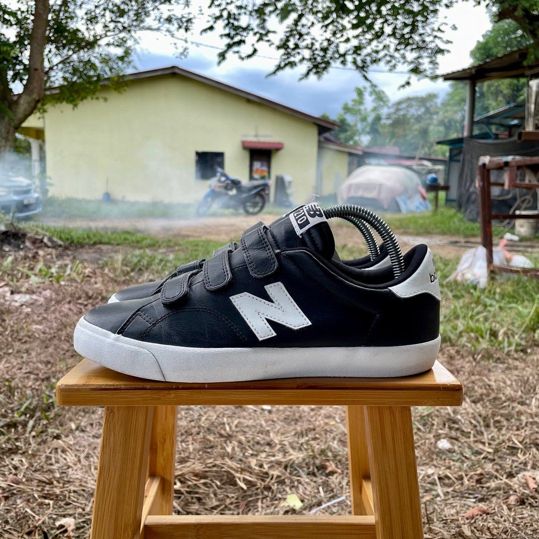 New Balance 210 Velcro Black 6.5UK RM1OO