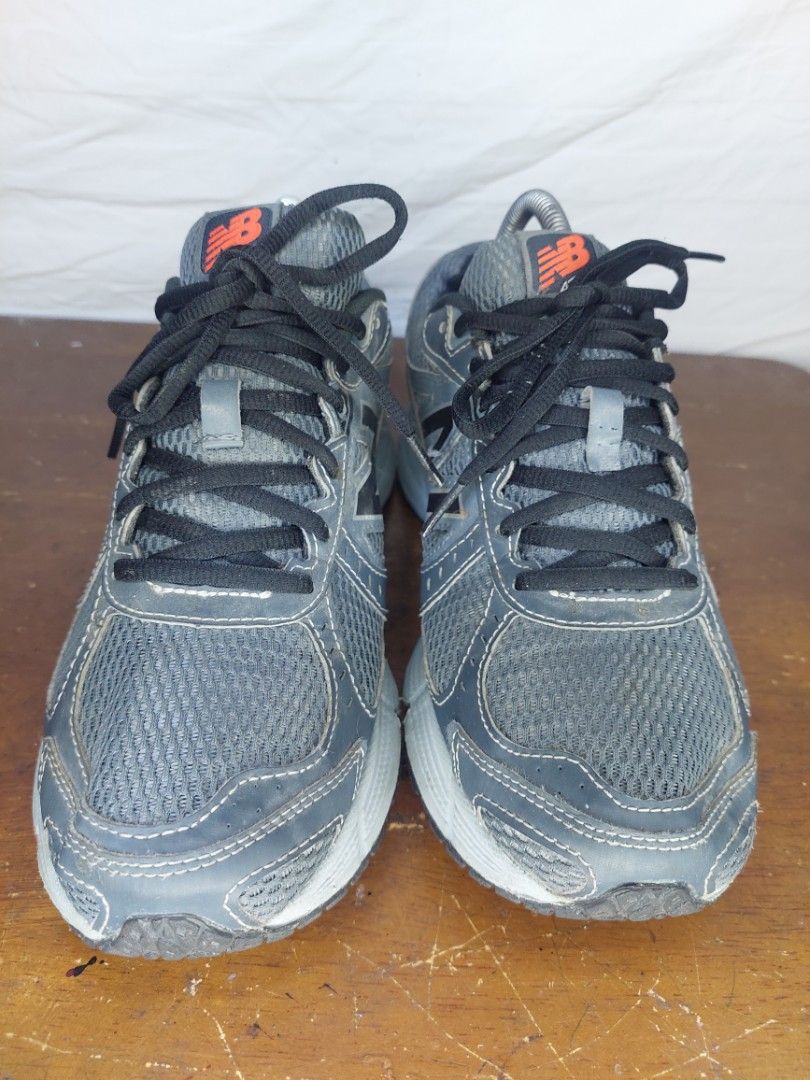 New balance 470 size 7.5 men. 8.5 women Men s Fashion Footwear