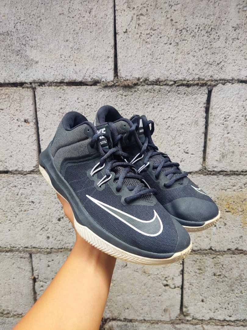 nike air versatile 2