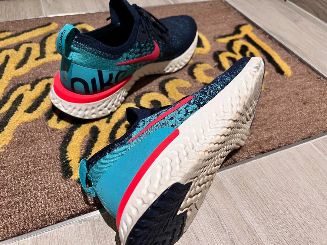 Nike epic react top mens 9.5