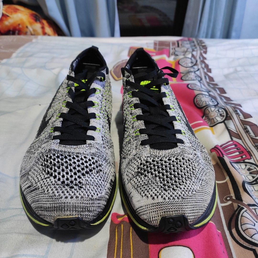 Harga nike flyknit racer oreo volt hotsell