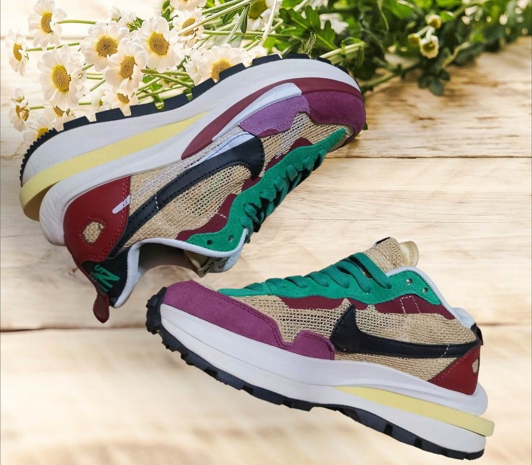 vapor waffle sacai nike