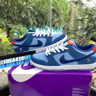 (Category: ) located in . Submitted by sneakernit (Listing ID 1230895084, Image 1). Description: .