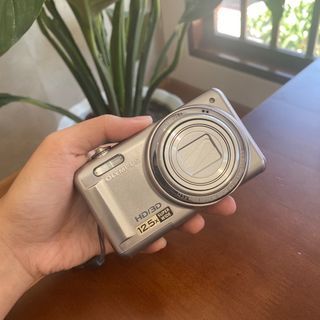 Olympus VR330 Digital Camera