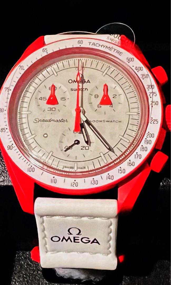 Omega Swatch MoonsWatch : Mars (brand new), 名牌, 手錶- Carousell