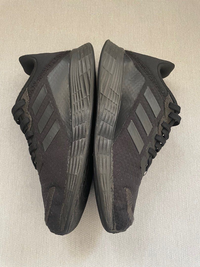 Original Kids ADIDAS US 13K (Category: Babies & Kids Fashion) located in Davao. Submitted by gkoolpieces (Listing ID 1230770116, Image 3). Description: Slightly used Original Price 3k++ Price: (90 AUD) Bought overseas With box Can fit 5-7 yrs old.