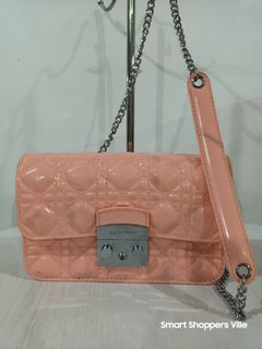 (Category: ) located in . Submitted by smart_shoppers_ville (Listing ID 1230824380, Image 1). Description: .