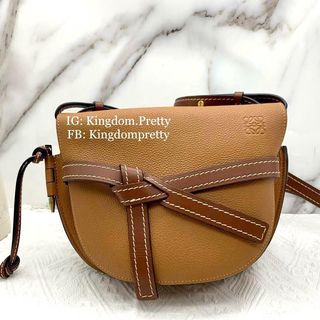 Loewe Collection item 2