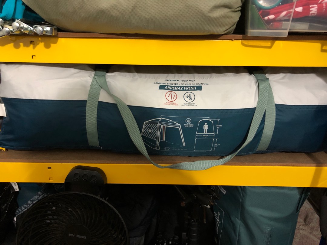 QUECHUA Camping Shelter Arpenaz Base Fresh, Sports Equipment, Hiking