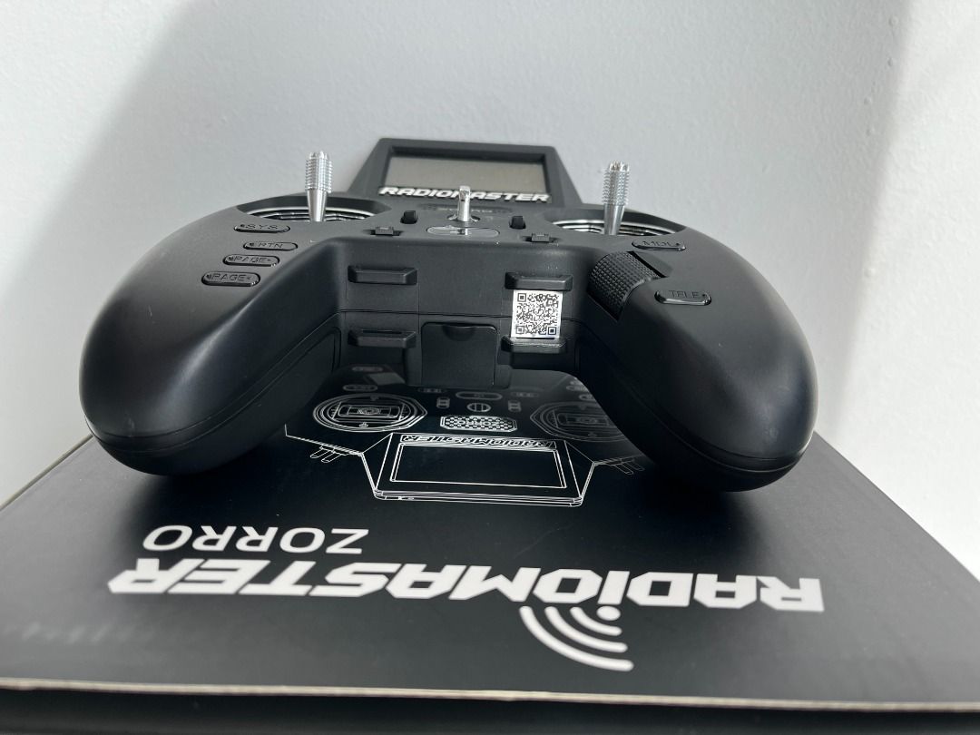 RadioMaster Zorro AG01 ExpressLRS Edition+ batteries, Photography