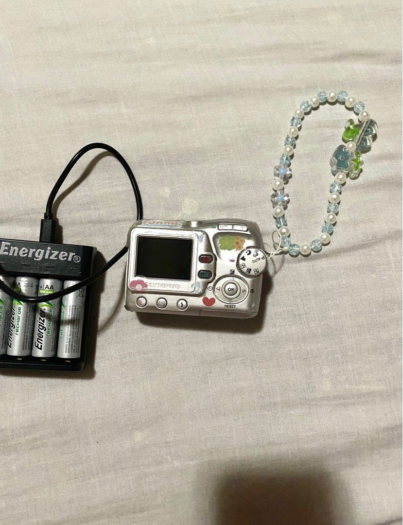 Rare vintage Olympus FE115 Digital Camera on Carousell