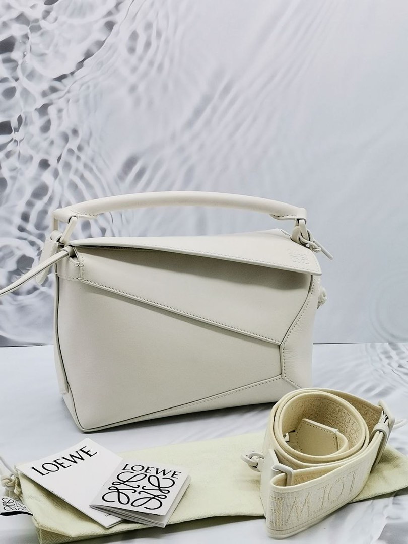 Loewe handbag 2025 sale