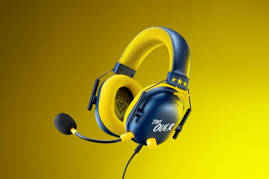 RAZER BLACKSHARK V2 COURAGEJD EDITION MULTI-PLATFORM WIRED ESPORTS HEADSET (Category: Headphones & Headsets) located in San Juan City. Submitted by blueswitchpc (Listing ID 1153589121, Image 2). Description: RAZER BLACKSHARK V2 COURAGEJD EDITION MULTI-PLATFORM WIRED ESPORTS HEADSET. Discounted Price for Bulk Orders‼️ Message us to place your order. Specs Details: https://www.razer.com/gaming-headsets/Razer-BlackShark-V2/RZ04-03230300-R3M1 Mode of