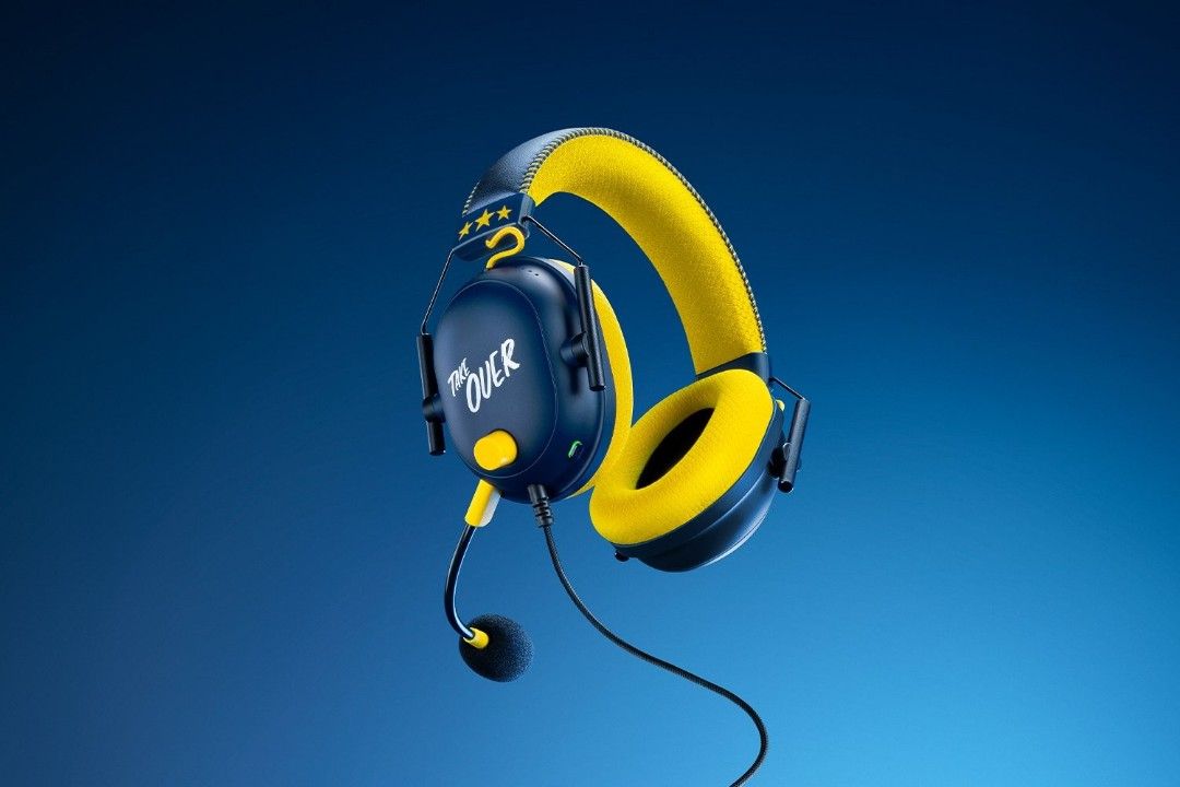 RAZER BLACKSHARK V2 COURAGEJD EDITION MULTI-PLATFORM WIRED ESPORTS HEADSET (Category: Headphones & Headsets) located in San Juan City. Submitted by blueswitchpc (Listing ID 1153589121, Image 3). Description: RAZER BLACKSHARK V2 COURAGEJD EDITION MULTI-PLATFORM WIRED ESPORTS HEADSET. Discounted Price for Bulk Orders‼️ Message us to place your order. Specs Details: https://www.razer.com/gaming-headsets/Razer-BlackShark-V2/RZ04-03230300-R3M1 Mode of