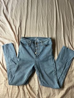 (Category: ) located in . Submitted by adaravilla (Listing ID 1230774310, Image 1). Description: .