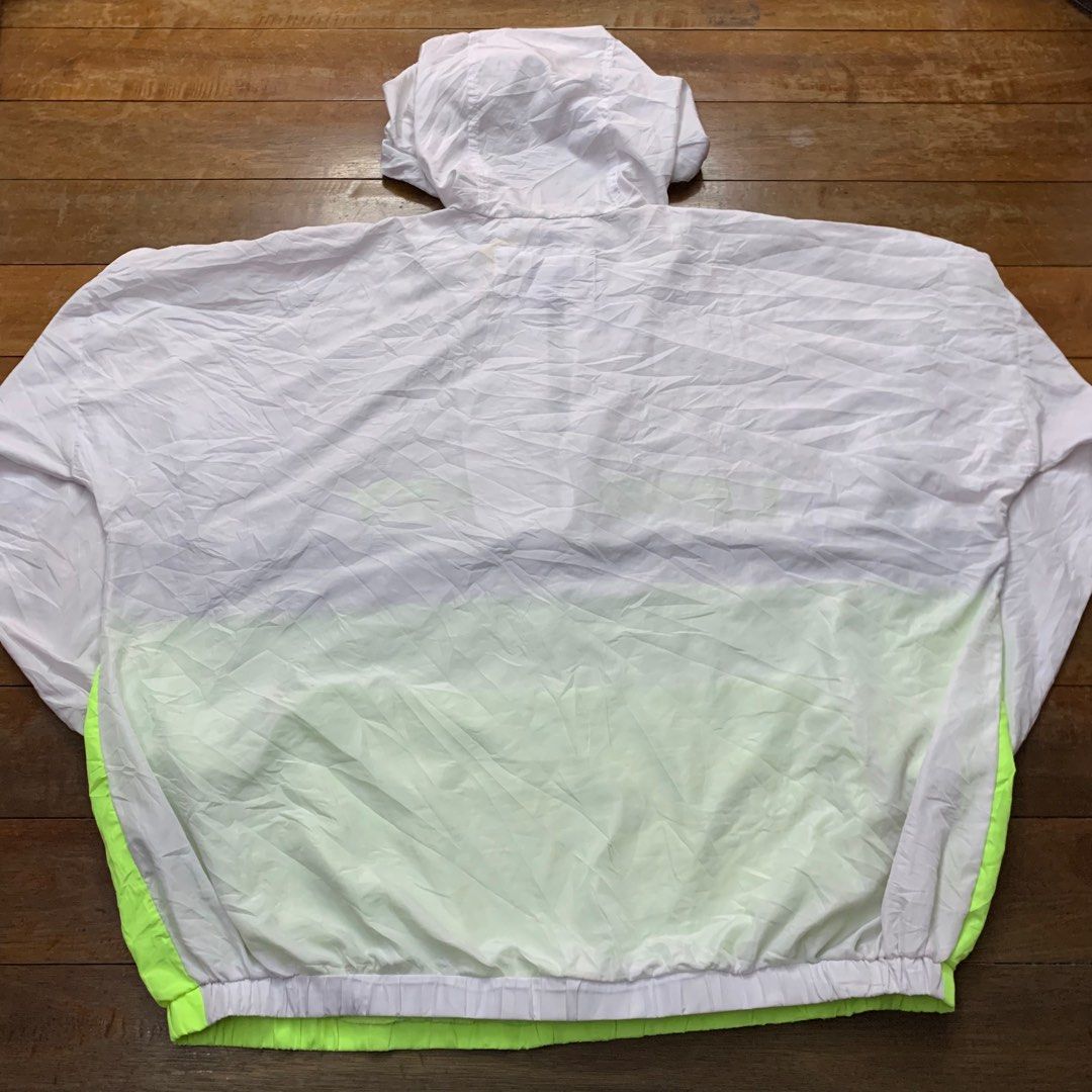 Rue 21 windbreaker store