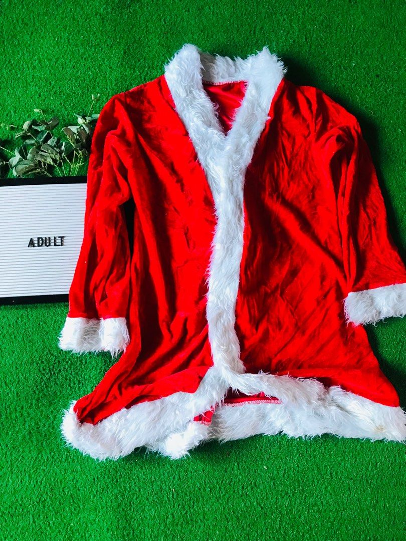 Santa outfit (Category: Hoodies) located in San Mateo. Submitted by ariakid47 (Listing ID 1230830640, Image 1). Description: .