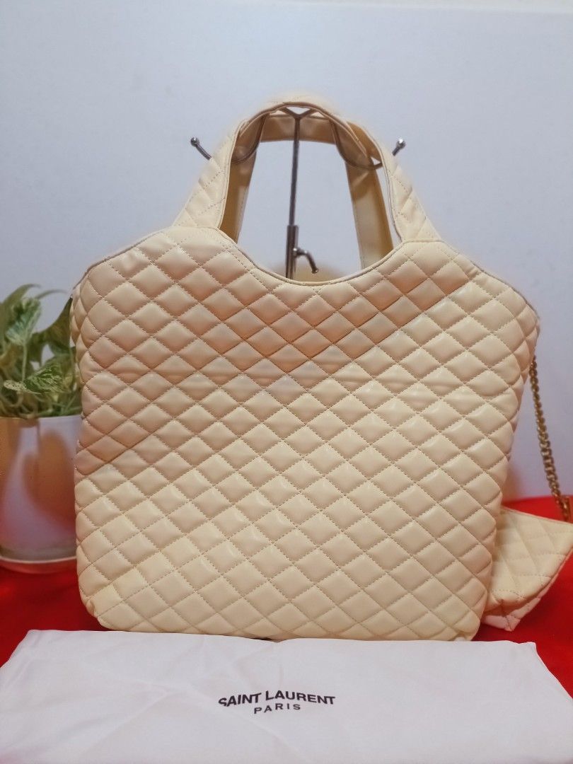 Japan Preloved YSL Icare bag (Category: Luxury Bags & Wallets) located in Cebu City. Submitted by day.98 (Listing ID 1230908579, Image 3). Description: selected from japan surplus genuine leather coded & etikita large size no flaws.