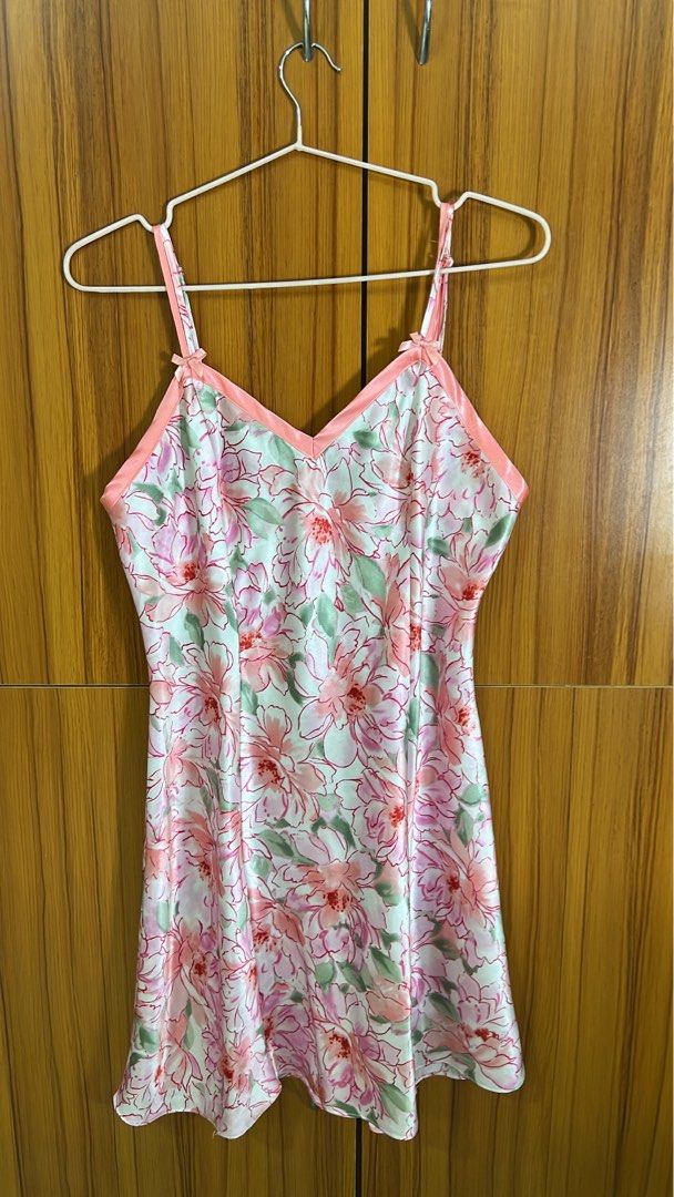 Silk Nightwear Robe Set (Still Available) (Category: Undergarments & Loungewear) located in Makati City. Submitted by declutterx (Listing ID 1230841537, Image 3). Description: Like new condition. .