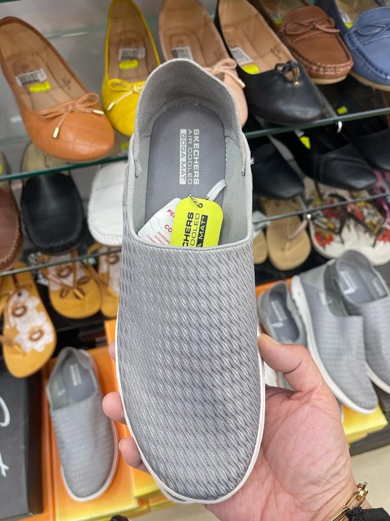 womens skechers air cooled goga mat