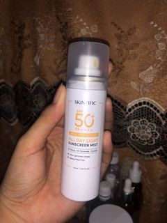 Skintific Sunscreen Spray