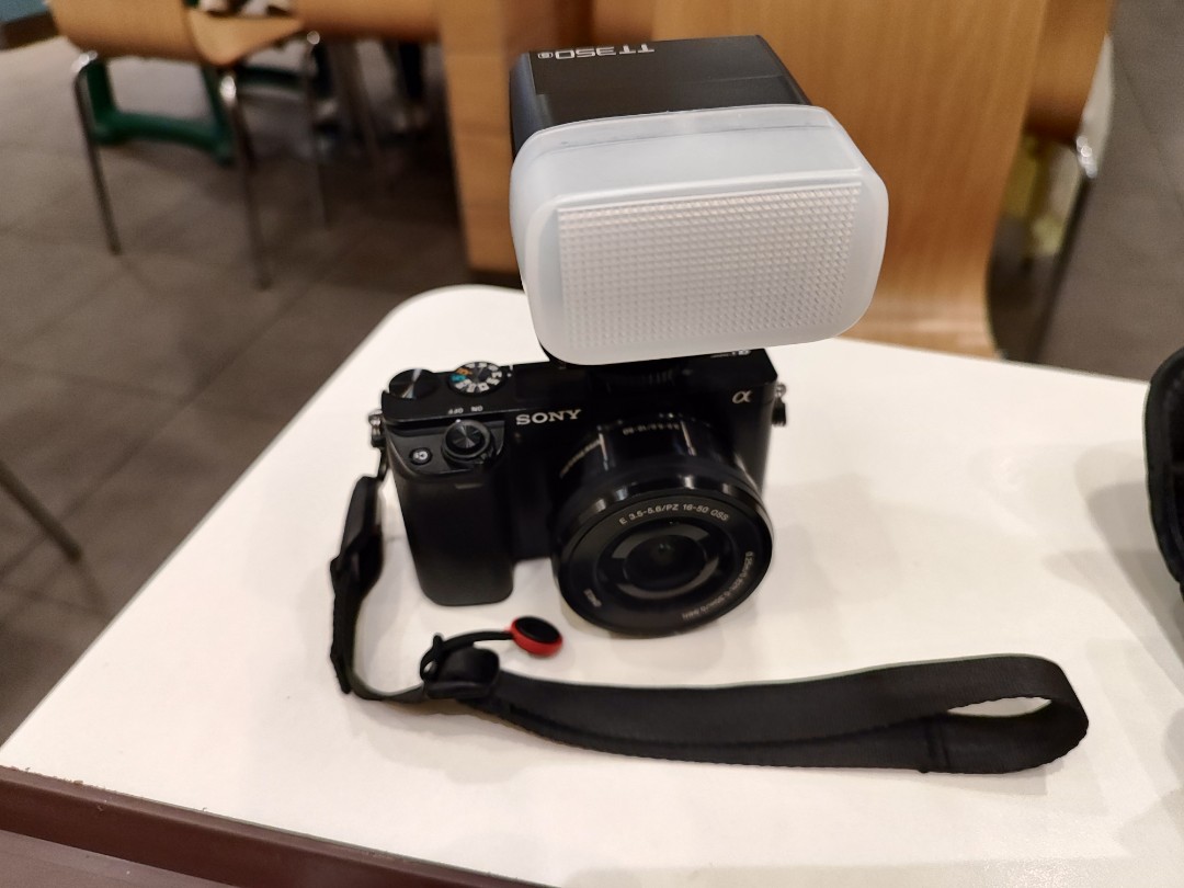 1080px x 810px - Sony a6000 body *2k shuttercount only w/freebies, Photography, Cameras on  Carousell