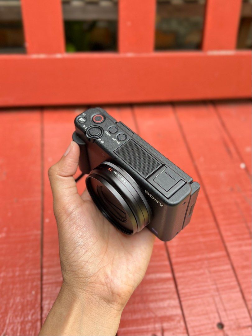 Sony ZV1, Photography, Cameras on Carousell