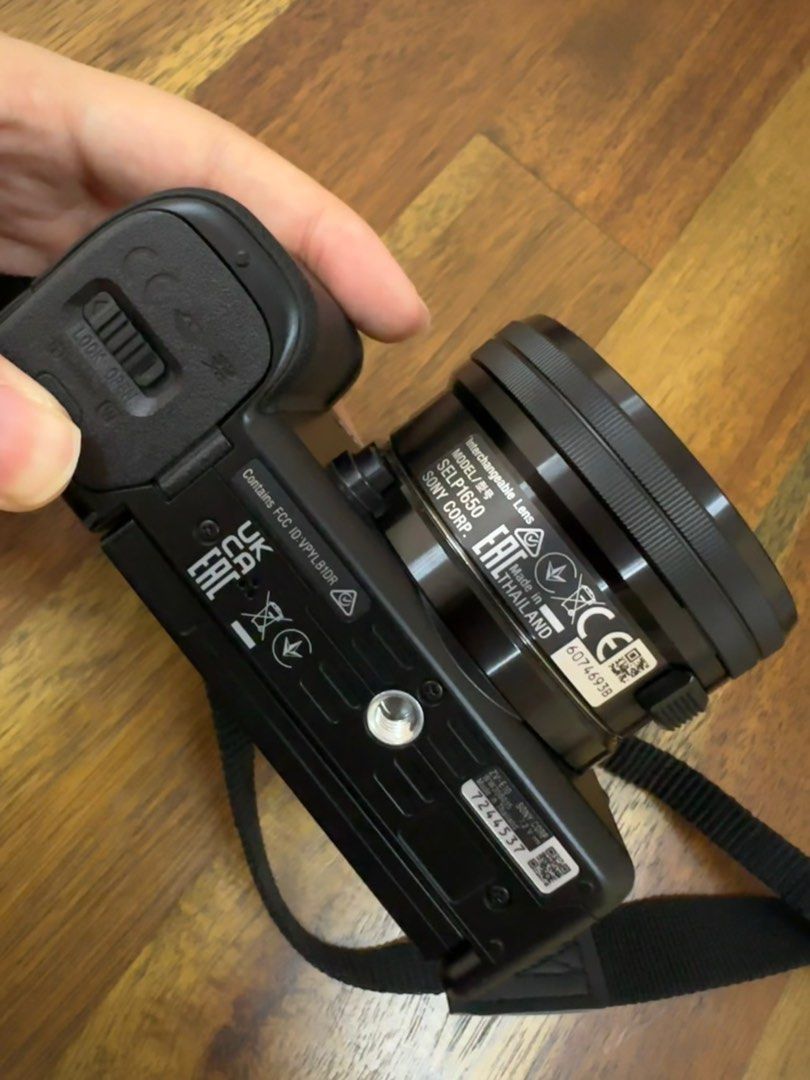 SONY ZVE-10, Photography, Cameras on Carousell