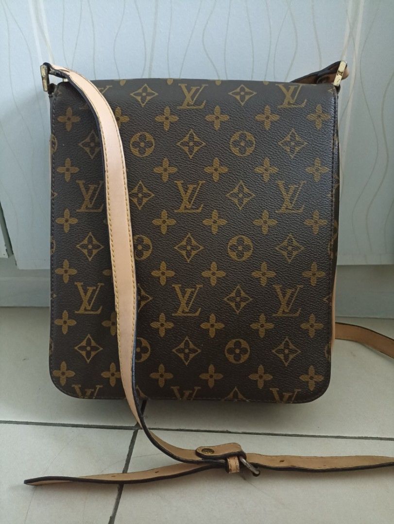 Louis Vuitton Original Tas selempang pria super keren, Fesyen Pria, Tas &  Dompet , Tas Selempang di Carousell