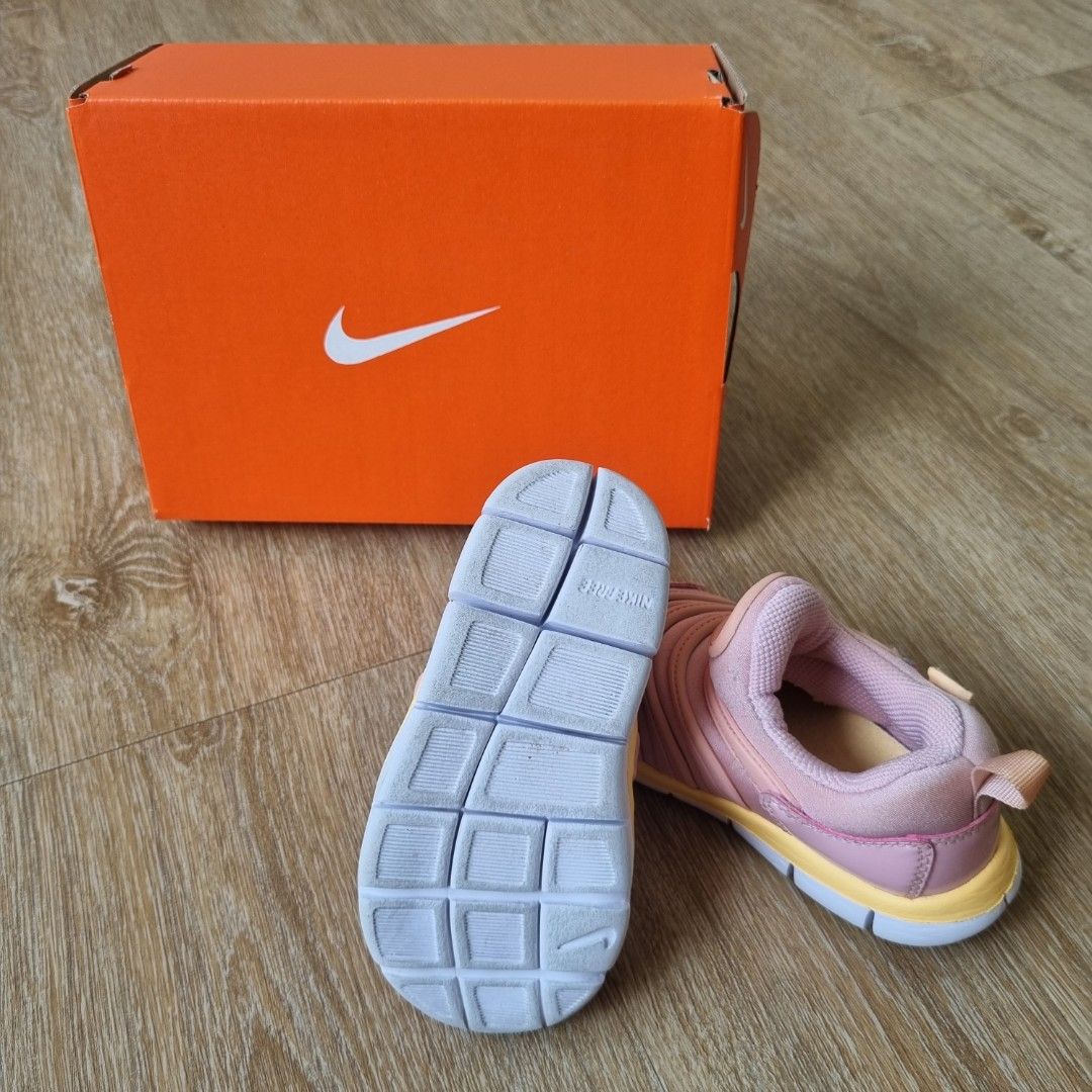Toddler Nike Dynamo Free Pink Glaze Melon Tint size 7C 13 cm