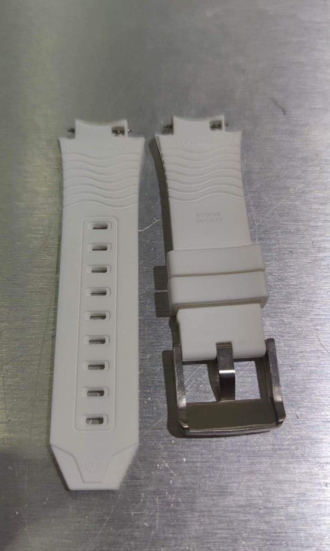 TechnoMarine Silicon Strap 45mm WHITE ORIG (Category: Luxury Watches) located in Quezon City. Submitted by ionicman (Listing ID 1230741429, Image 2). Description: FOR SALE ONLY WHITE SILICON RUBBER FITS 45MM TECHNOMARINE WATCHES PM nlng po if interested meet up or delivery pwd LOCATION: QC Area Thanks😀😀.