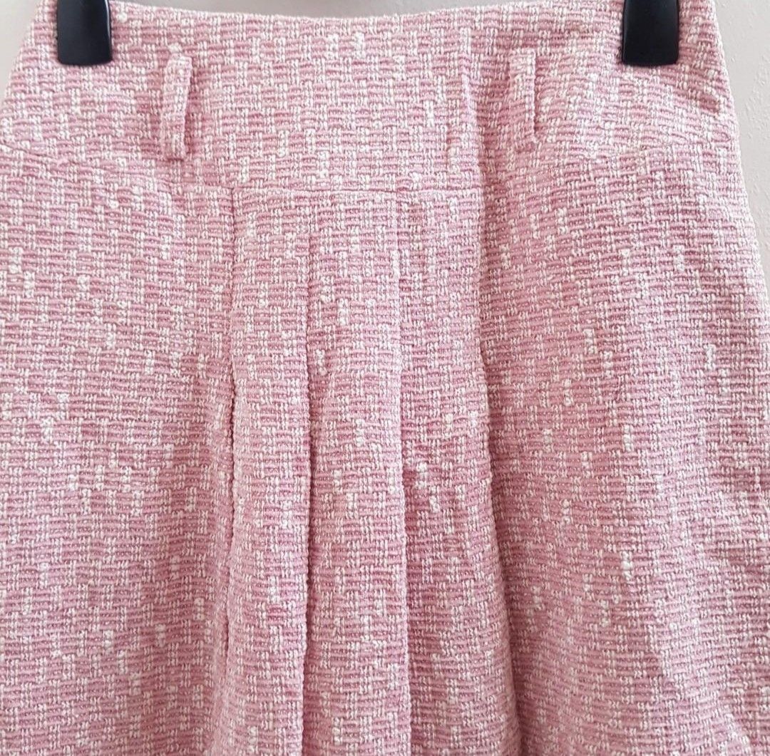 Tweed Skirt, Fesyen Wanita, Pakaian Wanita, Gaun & Rok di Carousell