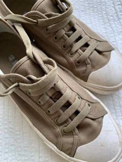 (Category: ) located in . Submitted by shopsellrepeat (Listing ID 1230811612, Image 1). Description: .