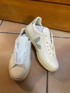 （分類：）位於 。 由 jacinee 提交（商品編號 1230841640，圖片 1）。簡介： 。