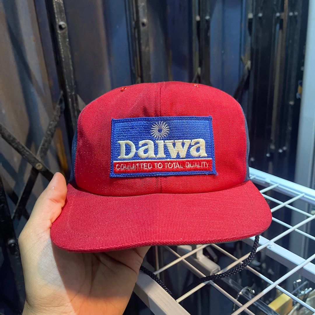Vintage Daiwa Fishing Snapback Hat Cap, Men's Fashion, Watches