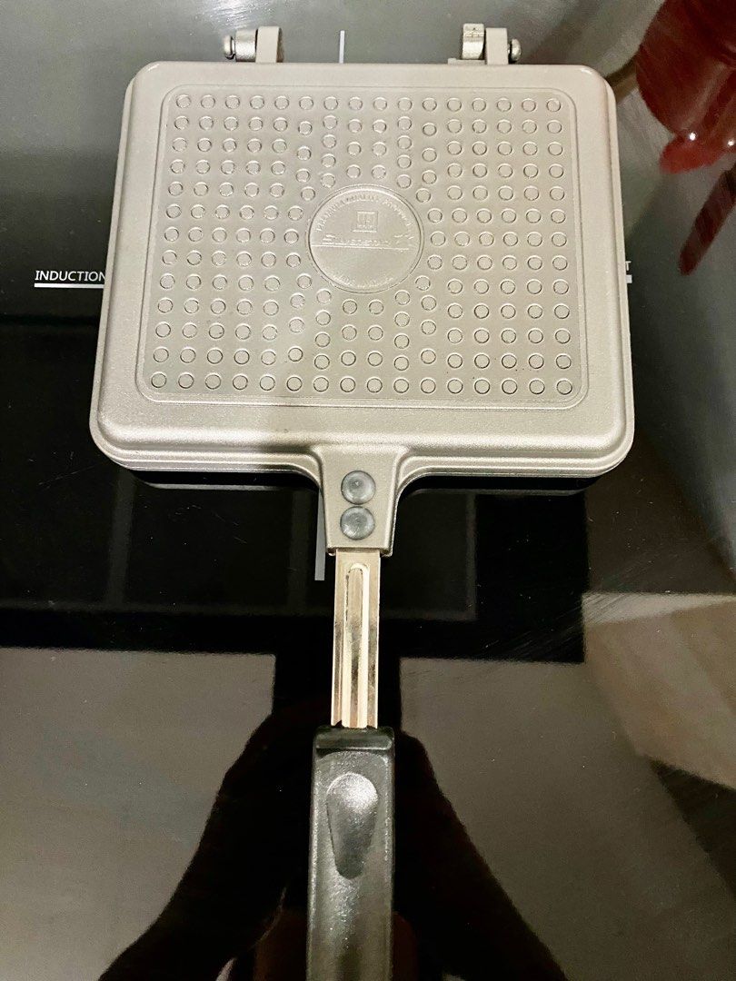 Waffle maker pan all stove including induction, Furniture & Home Living