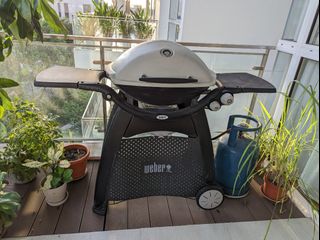 Weber BBQ Gas Grill Q3200, Furniture & Home Living, Outdoor Furniture