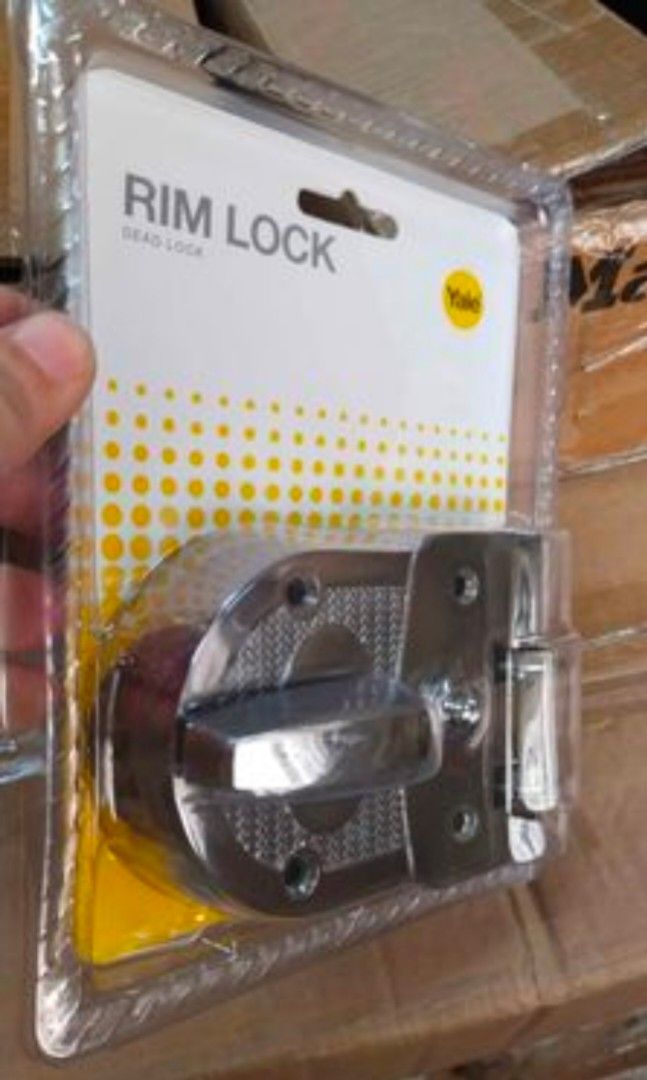 Yale rim lock deadlock V297 US26 chrome (Category: Locks, Doors & Gates) located in Manila. Submitted by bernaatit (Listing ID 1230831436, Image 2). Description: Yale rim lock with auto locking feature when door shuts suitable for both sliding and swing door Also offer other products of Yale Master Stanley Tramontina Picus Japan Shell USA Sata Tools Arrow staple and others ⭐ message me for your orders and inquiries ⭐ meet up or ship via lalamove 