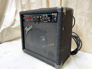 #114，Fender RAD電吉他音箱，二手~5000

多款音箱，歡迎親自鑑賞
0905 879 396
台中潭子 天心二手樂器
實體店面，現況出售
售出不退，不換