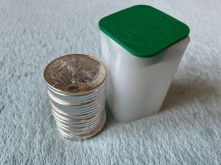 （分類：）位於 。 由 Silversqueeze 提交（商品編號 1230946192，圖片 1）。簡介： 。