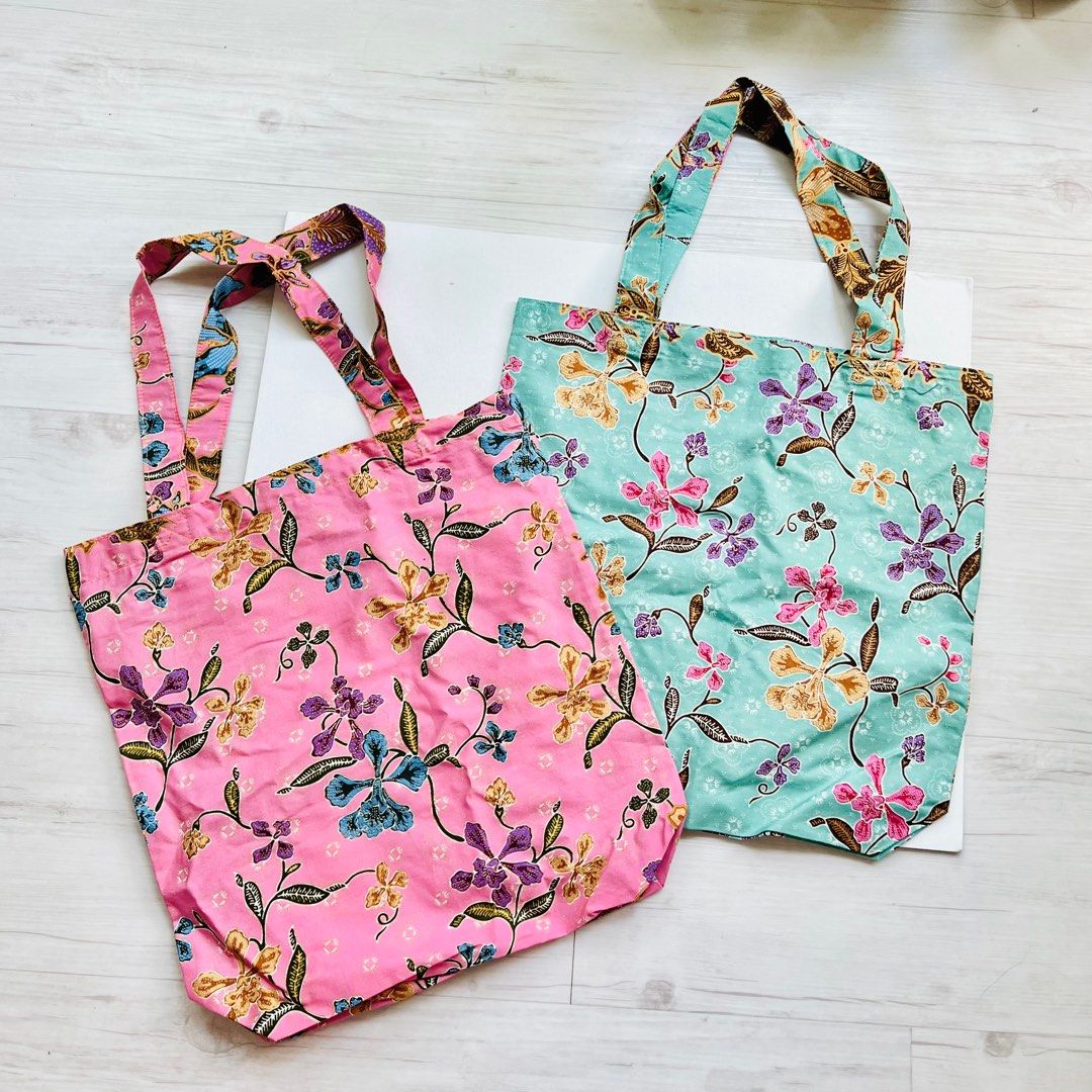 34cm Batik Foldable Tote Bag Handmade in Singapore, Hobbies & Toys