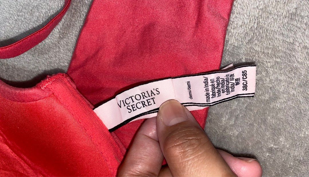 38C Victoria's Secret Racerback Bra, Women's Fashion, Undergarments &  Loungewear on Carousell