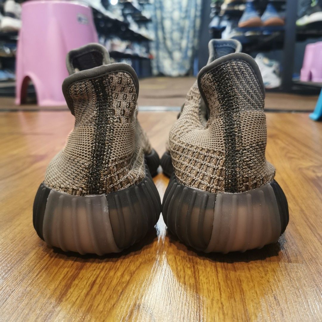 adidas Yeezy Boost 350 V2 Ash Stone, Men's Fashion, Footwear, Sneakers on  Carousell