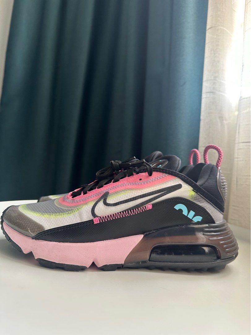 air max 2090 black and pink