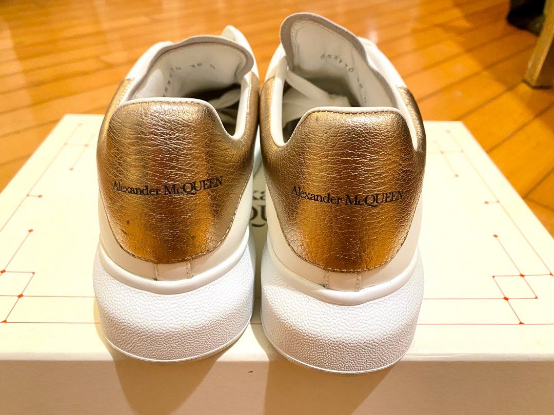 Alexander mcqueen metallic trim leather discount sneakers