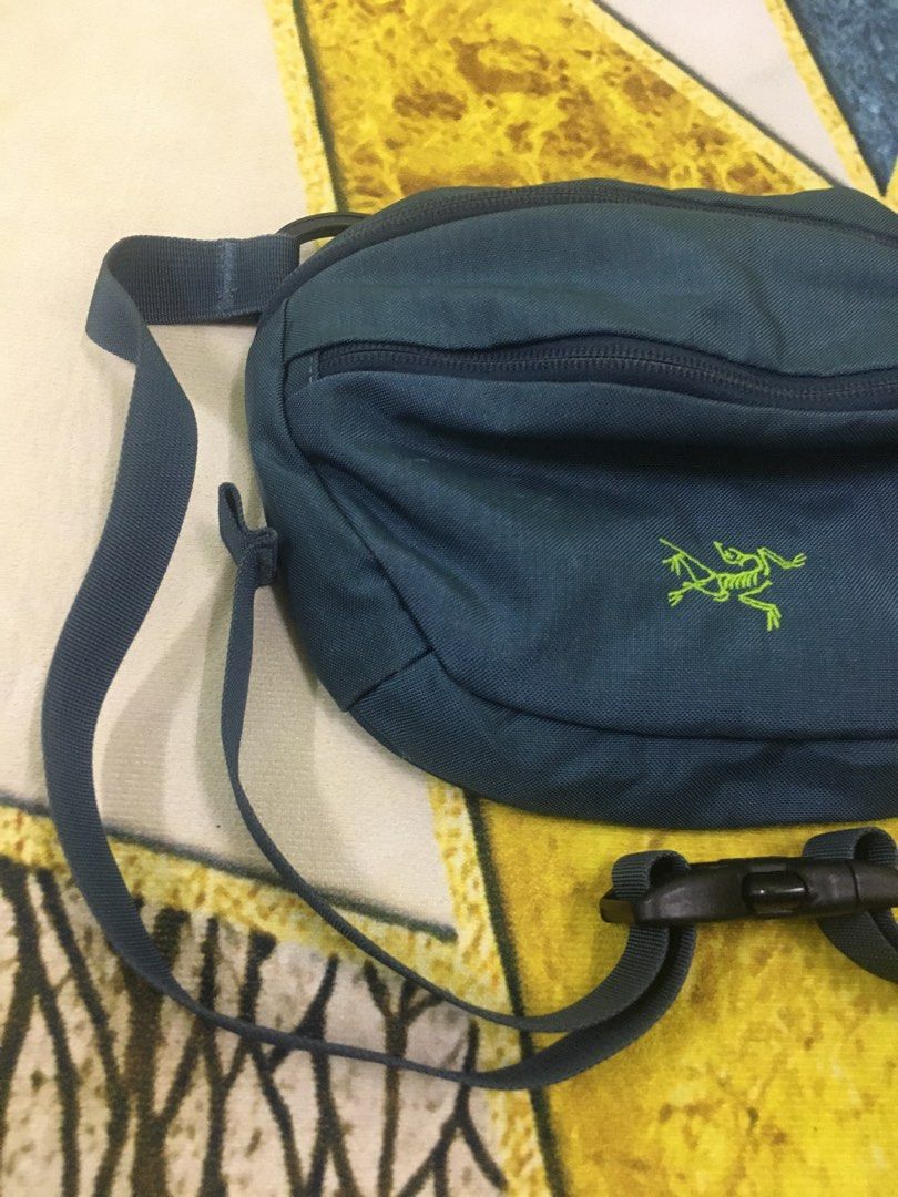 Arcteryx sling bag top