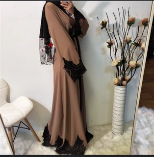 (Category: ) located in . Submitted by chic_red_pocket (Listing ID 1230946776, Image 1). Description: .