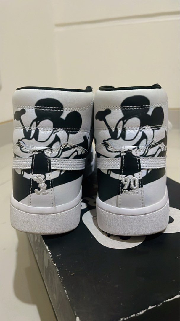 asics tiger mickey