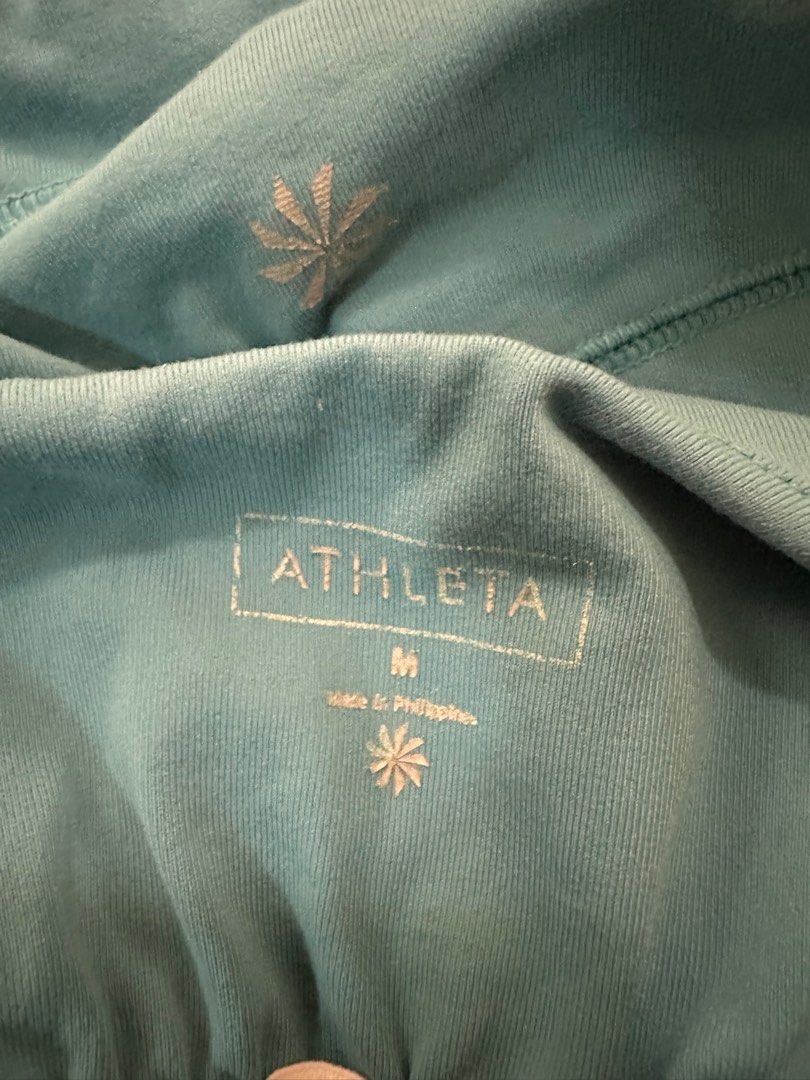 Athleta yoga top, Women's Fashion, Activewear on Carousell